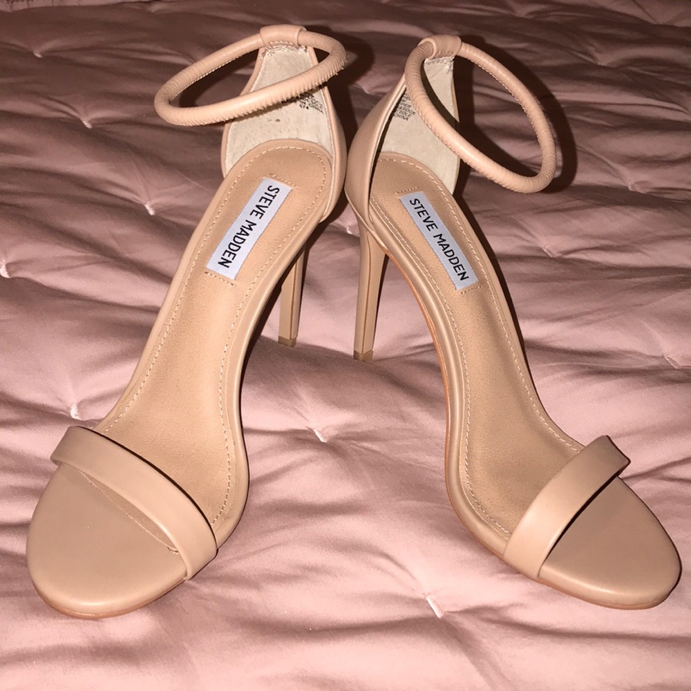 NWT Steve Madden Heels